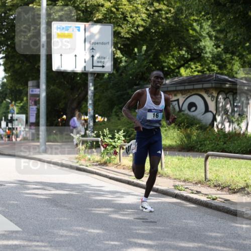 29.06.2025 - hella hamburg halbmarathon Yannick Fuchs http://msf.ph/oto/8152859 29.06.2025 09:59:35 20KM 16 meine-sportfotos.de