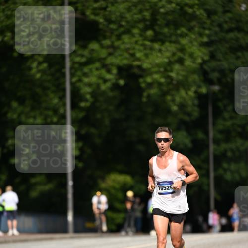 29.06.2025 - hella hamburg halbmarathon Dr. Thomas Lammeyer http://msf.ph/oto/8152893 29.06.2025 09:41:57 Kennedybrücke  meine-sportfotos.de
