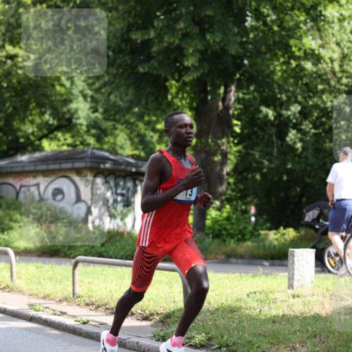 29.06.2025 - hella hamburg halbmarathon Yannick Fuchs http://msf.ph/oto/8152924 29.06.2025 10:00:06 20KM 6, 13, 15 meine-sportfotos.de
