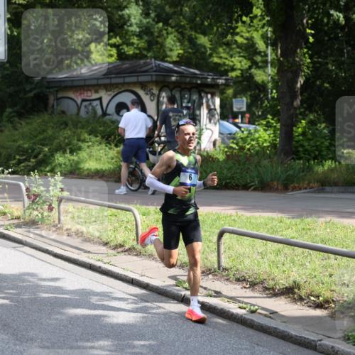 29.06.2025 - hella hamburg halbmarathon Yannick Fuchs http://msf.ph/oto/8152953 29.06.2025 10:00:13 20KM 6, 15 meine-sportfotos.de