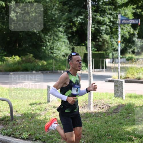 29.06.2025 - hella hamburg halbmarathon Yannick Fuchs http://msf.ph/oto/8152971 29.06.2025 10:00:13 20KM 6, 15 meine-sportfotos.de