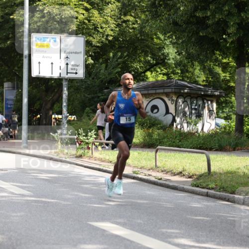 29.06.2025 - hella hamburg halbmarathon Yannick Fuchs http://msf.ph/oto/8152993 29.06.2025 10:00:31 20KM 8, 15, 20, 58, 59 meine-sportfotos.de