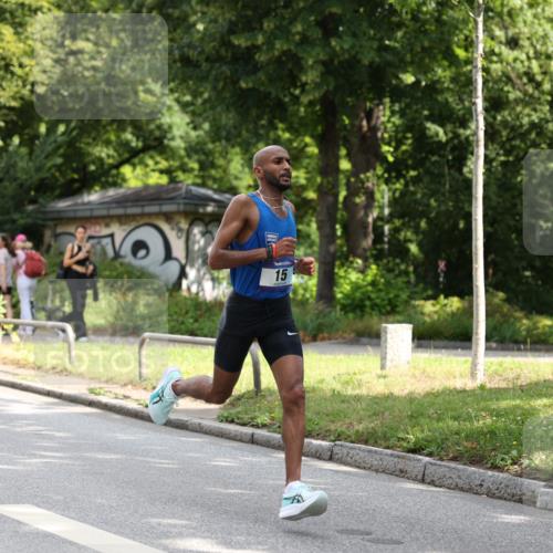 29.06.2025 - hella hamburg halbmarathon Yannick Fuchs http://msf.ph/oto/8153000 29.06.2025 10:00:31 20KM 8, 15, 20, 58, 59 meine-sportfotos.de