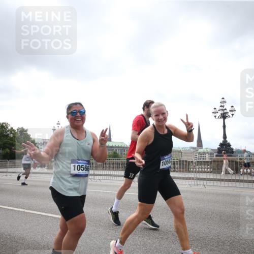 29.06.2025 - hella hamburg halbmarathon Jannik Wohlers http://msf.ph/oto/8153011 29.06.2025 10:44:44 Lombardsbrücke 1024, 1685, 1798, 2007, 2779, 3160, 3164, 3993, 4186, 4337, 4851, 5099, 5190, 6509, 6788, 6980, 7699, 7912, 8594, 8605, 8762, 8907, 10562, 10566, 10707, 11314, 11393, 12198, 12332, 12334, 12394, 12793, 12905, 13555, 13580, 14002, 14513, 14758, 14777, 15458, 15750, 15751, 15998, 16850, 17521, 18084, 18230, 18294 meine-sportfotos.de