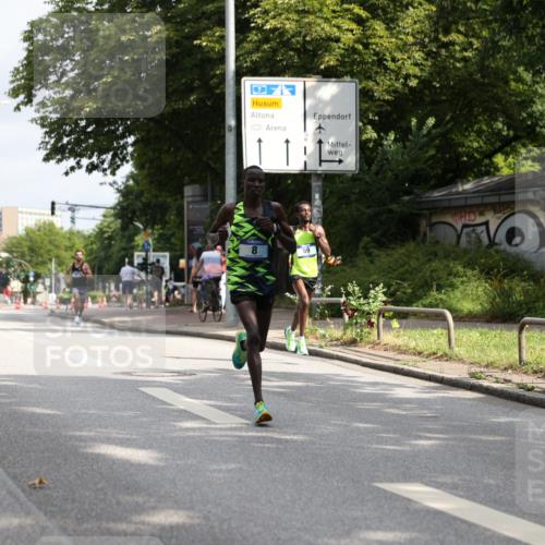 29.06.2025 - hella hamburg halbmarathon Yannick Fuchs http://msf.ph/oto/8153036 29.06.2025 10:00:43 20KM 8, 20, 58, 59 meine-sportfotos.de