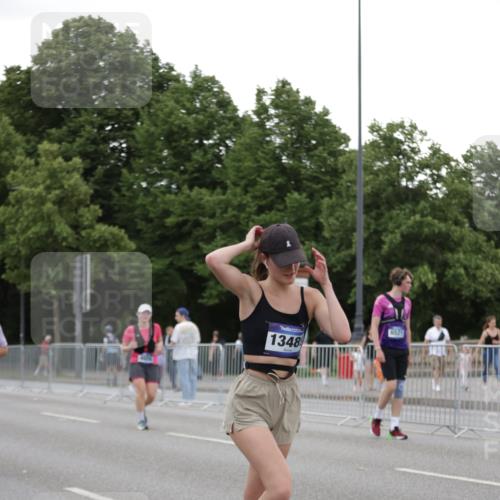 29.06.2025 - hella hamburg halbmarathon Jannik Wohlers http://msf.ph/oto/8153042 29.06.2025 10:52:44 Lombardsbrücke 2291, 2988, 3787, 4626, 5428, 6135, 6521, 7483, 7681, 8414, 10417, 10568, 10661, 11520, 11524, 12193, 12700, 13489, 13916, 13917, 14038, 14761, 14765, 14807, 14977, 14979, 16137, 16156, 16961, 17012, 17577, 18988 meine-sportfotos.de