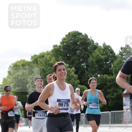 29.06.2025 - hella hamburg halbmarathon Jannik Wohlers http://msf.ph/oto/8153078 29.06.2025 10:15:35 Lombardsbrücke 1156, 1308, 1651, 2071, 2076, 2165, 2436, 3167, 4828, 5046, 5423, 7897, 7941, 7942, 8169, 8274, 8554, 8746, 8885, 9675, 9784, 9802, 10107, 10608, 11113, 11303, 11478, 11774, 11783, 11818, 12427, 12469, 12628, 14543, 14559, 15571, 15889, 16020, 16348, 16606, 17692, 18641, 19030 meine-sportfotos.de