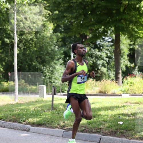 29.06.2025 - hella hamburg halbmarathon Yannick Fuchs http://msf.ph/oto/8153079 29.06.2025 10:00:45 20KM 20, 58, 59 meine-sportfotos.de
