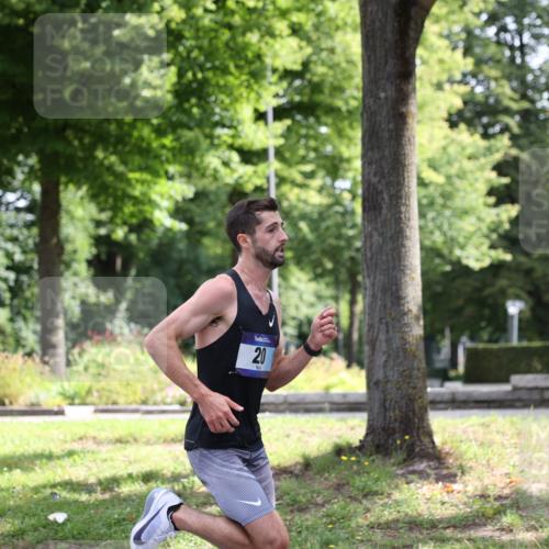29.06.2025 - hella hamburg halbmarathon Yannick Fuchs http://msf.ph/oto/8153115 29.06.2025 10:00:48 20KM 20, 58 meine-sportfotos.de
