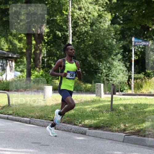 29.06.2025 - hella hamburg halbmarathon Yannick Fuchs http://msf.ph/oto/8153138 29.06.2025 10:00:57 20KM 58 meine-sportfotos.de