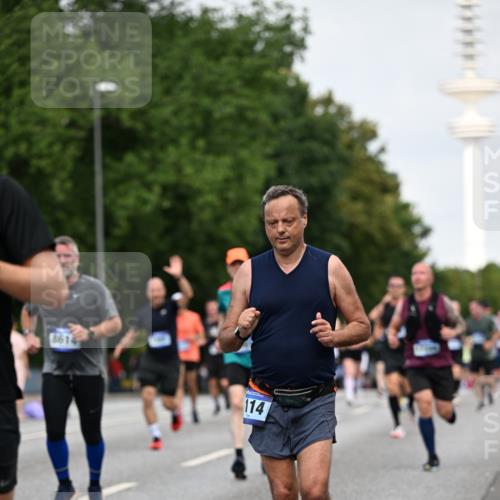 29.06.2025 - hella hamburg halbmarathon Dr. Thomas Lammeyer http://msf.ph/oto/8153154 29.06.2025 10:07:33 Kennedybrücke 1114, 1135, 1138, 1482, 1702, 1885, 2594, 2759, 2782, 3001, 3572, 3630, 4066, 4307, 4511, 4587, 4613, 5464, 6217, 6391, 7006, 7210, 7211, 7290, 7306, 7935, 8614, 9439, 9453, 9554, 10824 meine-sportfotos.de
