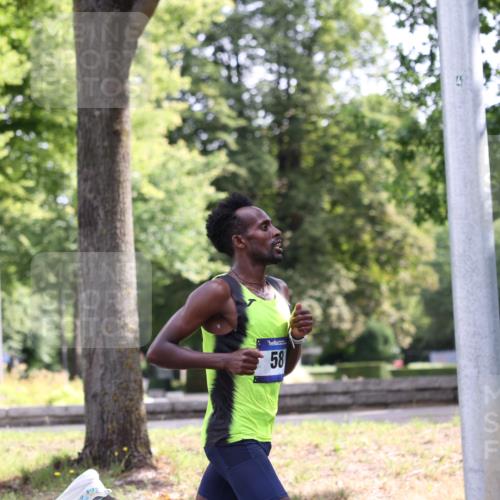 29.06.2025 - hella hamburg halbmarathon Yannick Fuchs http://msf.ph/oto/8153157 29.06.2025 10:00:58 20KM  meine-sportfotos.de