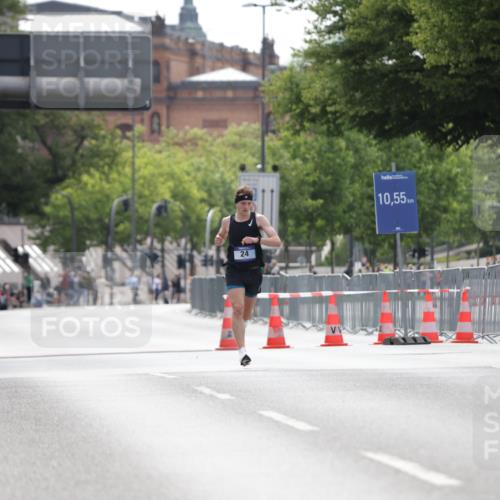 29.06.2025 - hella hamburg halbmarathon Jannik Wohlers http://msf.ph/oto/8153168 29.06.2025 09:32:52 Lombardsbrücke  meine-sportfotos.de