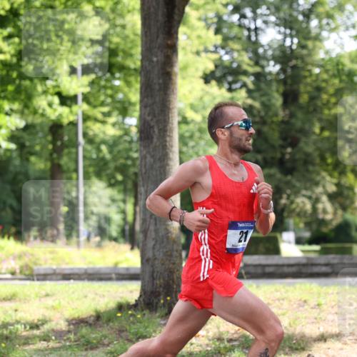 29.06.2025 - hella hamburg halbmarathon Yannick Fuchs http://msf.ph/oto/8153197 29.06.2025 10:01:32 20KM 17, 19 meine-sportfotos.de