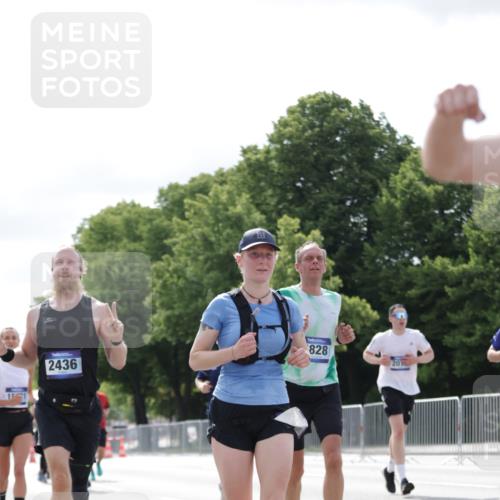 29.06.2025 - hella hamburg halbmarathon Jannik Wohlers http://msf.ph/oto/8153202 29.06.2025 10:15:38 Lombardsbrücke 1156, 1308, 1651, 2071, 2076, 2165, 2436, 2803, 3167, 4828, 5046, 5423, 7897, 8169, 8274, 8554, 8746, 8885, 9601, 9675, 9784, 9802, 10107, 10292, 10844, 10990, 11113, 11303, 11478, 11774, 11783, 11818, 12427, 12628, 14543, 14559, 15571, 15724, 15889, 16020, 16348, 16606, 17692, 18641, 19030 meine-sportfotos.de