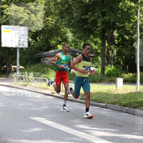 29.06.2025 - hella hamburg halbmarathon Yannick Fuchs http://msf.ph/oto/8153224 29.06.2025 10:01:52 20KM 17, 19 meine-sportfotos.de