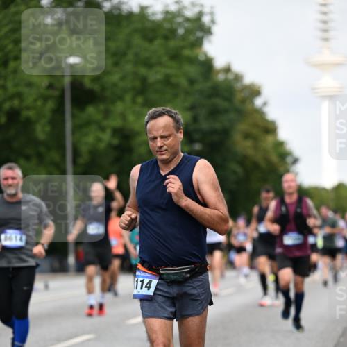 29.06.2025 - hella hamburg halbmarathon Dr. Thomas Lammeyer http://msf.ph/oto/8153225 29.06.2025 10:07:34 Kennedybrücke 1114, 1135, 1138, 1482, 1702, 1885, 2594, 2759, 2782, 3001, 3572, 4307, 4511, 4587, 4613, 5396, 5464, 6217, 6391, 7006, 7210, 7211, 7277, 7278, 7279, 7290, 7306, 7935, 8614, 9439, 9453, 9554, 10824 meine-sportfotos.de