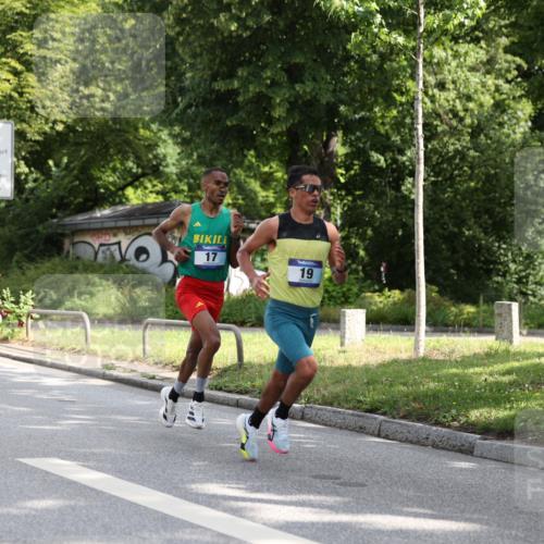 29.06.2025 - hella hamburg halbmarathon Yannick Fuchs http://msf.ph/oto/8153233 29.06.2025 10:01:52 20KM 17, 19 meine-sportfotos.de