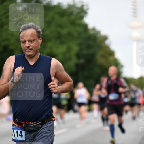 29.06.2025 - hella hamburg halbmarathon Dr. Thomas Lammeyer http://msf.ph/oto/8153248 29.06.2025 10:07:35 Kennedybrücke 1114, 1135, 1138, 1482, 1885, 2594, 2759, 2782, 3001, 3572, 4307, 4511, 4587, 5384, 5396, 5464, 6217, 6391, 7006, 7210, 7211, 7277, 7278, 7279, 7290, 7306, 7935, 8614, 9439, 9453, 9554, 10824 meine-sportfotos.de