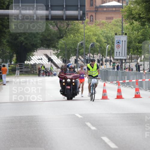 29.06.2025 - hella hamburg halbmarathon Jannik Wohlers http://msf.ph/oto/8153277 29.06.2025 09:34:29 Lombardsbrücke  meine-sportfotos.de