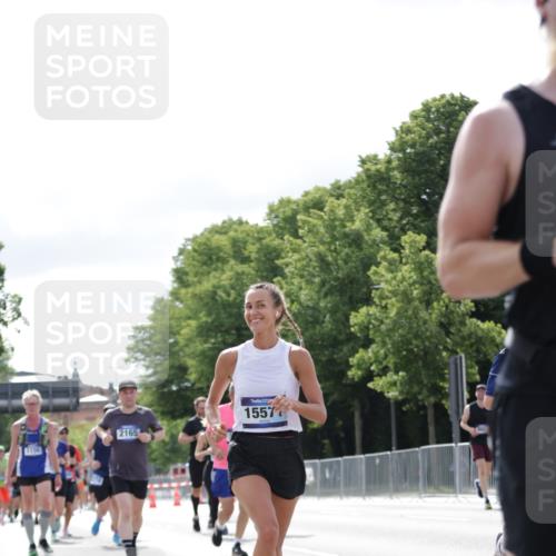 29.06.2025 - hella hamburg halbmarathon Jannik Wohlers http://msf.ph/oto/8153281 29.06.2025 10:15:39 Lombardsbrücke 1156, 1308, 1651, 2071, 2076, 2165, 2436, 2803, 3167, 4828, 5046, 5423, 7897, 8169, 8274, 8554, 8746, 8885, 9601, 9675, 9784, 9802, 10107, 10292, 10844, 10990, 11113, 11303, 11478, 11774, 11783, 11818, 12427, 12628, 14543, 14559, 15571, 15724, 15889, 16020, 16348, 16606, 17692, 18641, 19030 meine-sportfotos.de