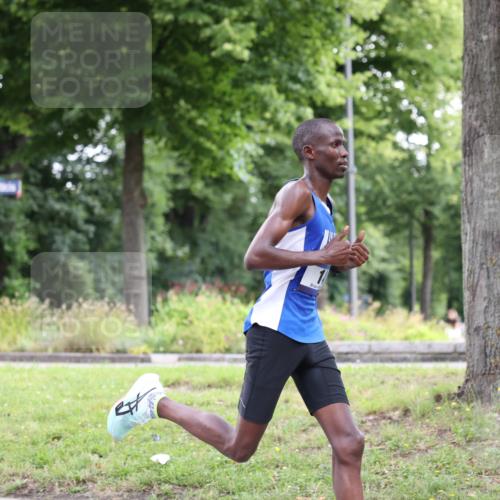 29.06.2025 - hella hamburg halbmarathon Yannick Fuchs http://msf.ph/oto/8153286 29.06.2025 10:02:24 20KM 14, 24 meine-sportfotos.de