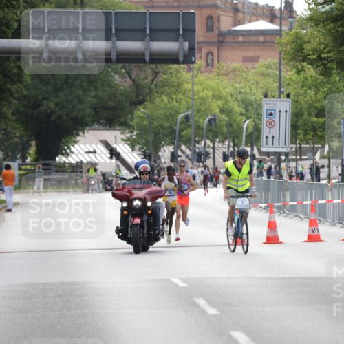 29.06.2025 - hella hamburg halbmarathon Jannik Wohlers http://msf.ph/oto/8153289 29.06.2025 09:34:30 Lombardsbrücke  meine-sportfotos.de