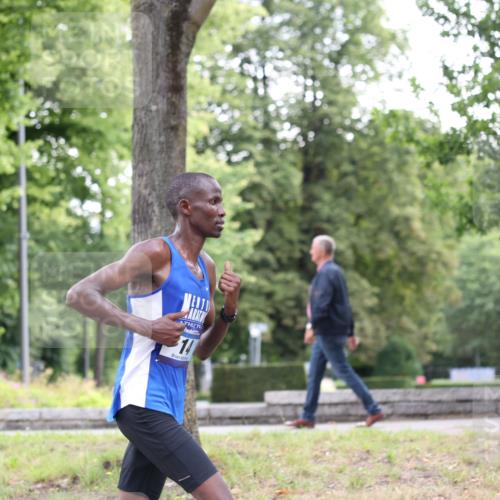 29.06.2025 - hella hamburg halbmarathon Yannick Fuchs http://msf.ph/oto/8153293 29.06.2025 10:02:24 20KM 14, 24 meine-sportfotos.de