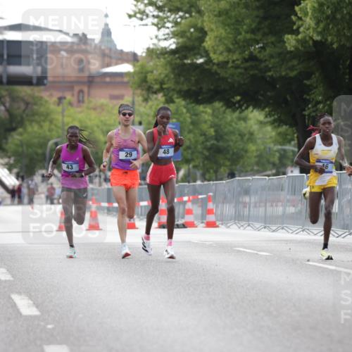 29.06.2025 - hella hamburg halbmarathon Jannik Wohlers http://msf.ph/oto/8153323 29.06.2025 09:34:36 Lombardsbrücke  meine-sportfotos.de