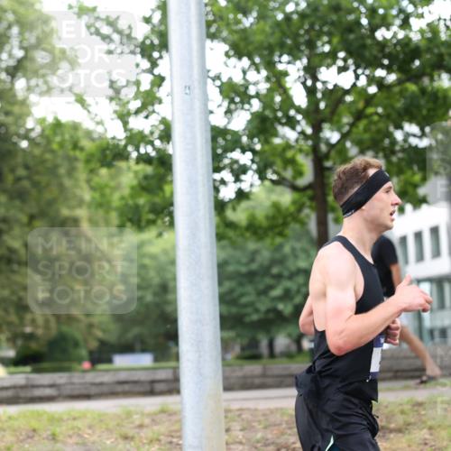 29.06.2025 - hella hamburg halbmarathon Yannick Fuchs http://msf.ph/oto/8153348 29.06.2025 10:02:29 20KM  meine-sportfotos.de