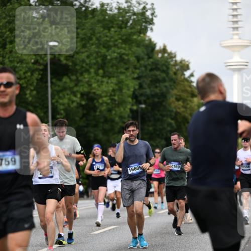 29.06.2025 - hella hamburg halbmarathon Dr. Thomas Lammeyer http://msf.ph/oto/8153397 29.06.2025 10:07:40 Kennedybrücke 1114, 1482, 1885, 2594, 2759, 2782, 3001, 3572, 4307, 4511, 4587, 5384, 5396, 5464, 5613, 6217, 6391, 6453, 7006, 7210, 7211, 7277, 7278, 7279, 7290, 7306, 7935, 8614, 9453, 9554, 10389, 10824, 11402 meine-sportfotos.de