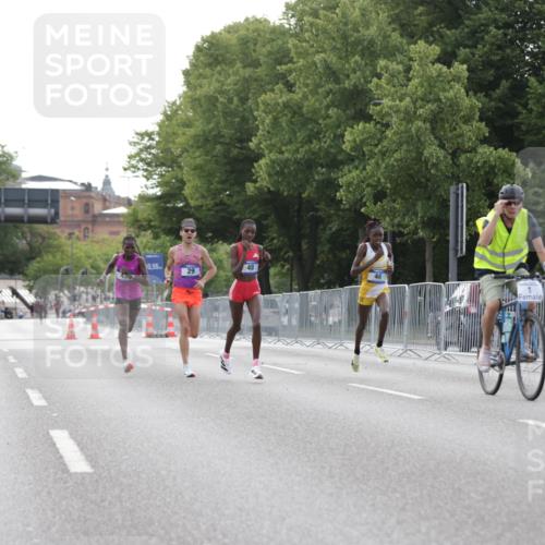 29.06.2025 - hella hamburg halbmarathon Jannik Wohlers http://msf.ph/oto/8153399 29.06.2025 09:34:37 Lombardsbrücke 29, 43, 46, 48 meine-sportfotos.de