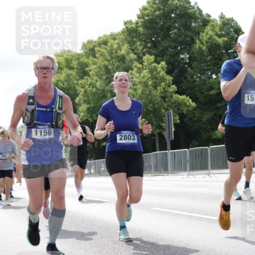 29.06.2025 - hella hamburg halbmarathon Jannik Wohlers http://msf.ph/oto/8153411 29.06.2025 10:15:45 Lombardsbrücke 1156, 1308, 1651, 2071, 2076, 2165, 2436, 2803, 2835, 3134, 3648, 4637, 4828, 5046, 5423, 7897, 8169, 8274, 8554, 9601, 9784, 9802, 9881, 10107, 10183, 10292, 10844, 10990, 11113, 11818, 12572, 12628, 13215, 14543, 15332, 15487, 15571, 15724, 15889, 16921, 17592, 17692, 18735, 19030 meine-sportfotos.de