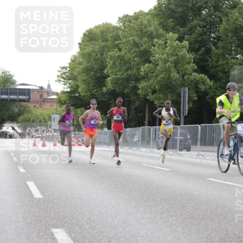 29.06.2025 - hella hamburg halbmarathon Jannik Wohlers http://msf.ph/oto/8153412 29.06.2025 09:34:37 Lombardsbrücke 29, 43, 46, 48 meine-sportfotos.de