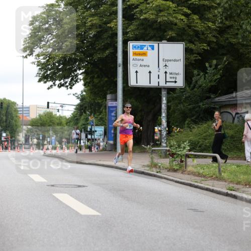 29.06.2025 - hella hamburg halbmarathon Yannick Fuchs http://msf.ph/oto/8153430 29.06.2025 10:05:15 20KM 29 meine-sportfotos.de