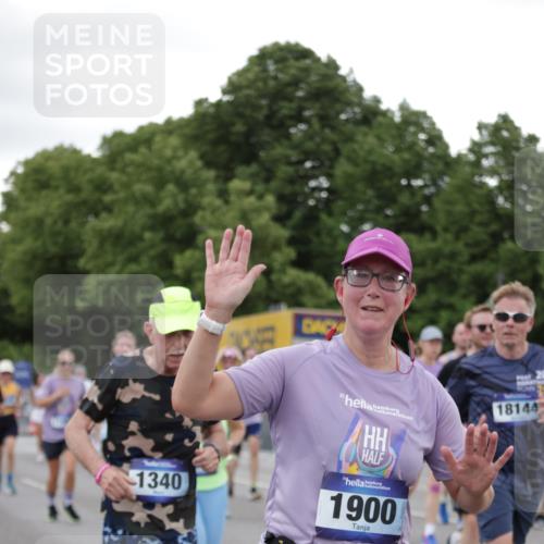 29.06.2025 - hella hamburg halbmarathon Jannik Wohlers http://msf.ph/oto/8153447 29.06.2025 10:53:03 Lombardsbrücke 1340, 1709, 1900, 1906, 1984, 2065, 2409, 2429, 3226, 4195, 4595, 5562, 5815, 5857, 6041, 6044, 6306, 7068, 7483, 7537, 7611, 7876, 8189, 8212, 8414, 8515, 8906, 9077, 9456, 9685, 9764, 9785, 10043, 10175, 10490, 11489, 11914, 12068, 12082, 12193, 12219, 12259, 12280, 12459, 12700, 13011, 13072, 13326, 13351, 14065, 14419, 15118, 15498, 15804, 16979, 17012, 17236, 17577, 17600, 17709, 18057, 18079, 18144, 18311, 18523, 18532, 18593, 18609 meine-sportfotos.de