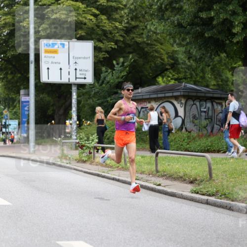 29.06.2025 - hella hamburg halbmarathon Yannick Fuchs http://msf.ph/oto/8153448 29.06.2025 10:05:16 20KM 29 meine-sportfotos.de