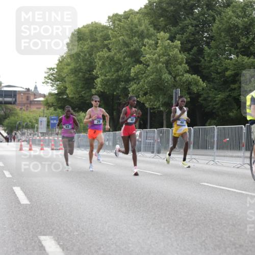 29.06.2025 - hella hamburg halbmarathon Jannik Wohlers http://msf.ph/oto/8153456 29.06.2025 09:34:38 Lombardsbrücke 29, 43, 46, 48 meine-sportfotos.de