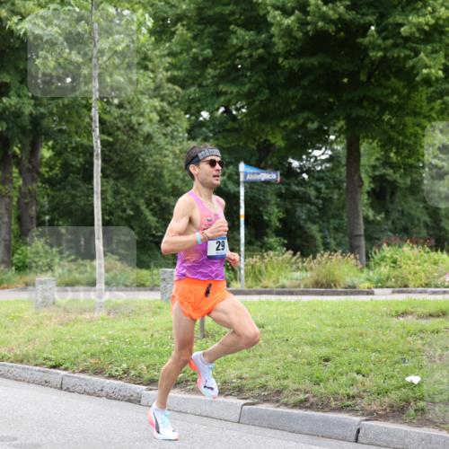 29.06.2025 - hella hamburg halbmarathon Yannick Fuchs http://msf.ph/oto/8153471 29.06.2025 10:05:17 20KM 29 meine-sportfotos.de