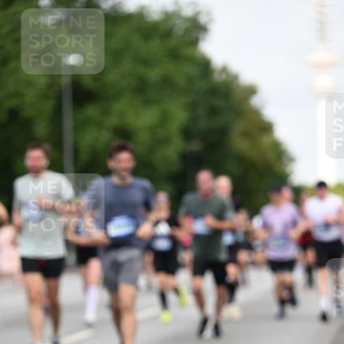 29.06.2025 - hella hamburg halbmarathon Dr. Thomas Lammeyer http://msf.ph/oto/8153476 29.06.2025 10:07:42 Kennedybrücke 1114, 1885, 2594, 2683, 2759, 2782, 3001, 3572, 4307, 4511, 4587, 5384, 5396, 5464, 5613, 6217, 6391, 6453, 7006, 7210, 7211, 7277, 7278, 7279, 7290, 7306, 7935, 8469, 8614, 9453, 9554, 10389, 10824, 11402 meine-sportfotos.de