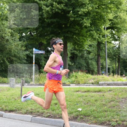 29.06.2025 - hella hamburg halbmarathon Yannick Fuchs http://msf.ph/oto/8153477 29.06.2025 10:05:17 20KM 29 meine-sportfotos.de