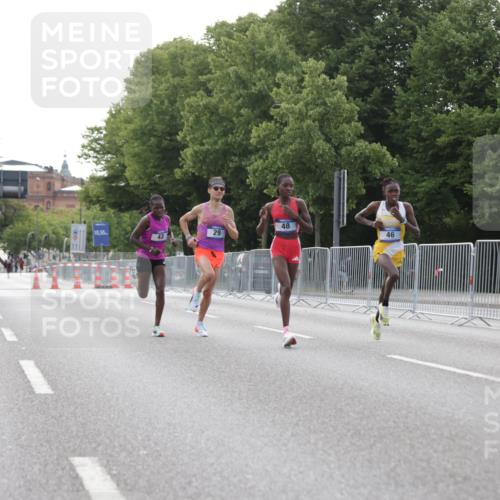 29.06.2025 - hella hamburg halbmarathon Jannik Wohlers http://msf.ph/oto/8153493 29.06.2025 09:34:38 Lombardsbrücke 29, 43, 46, 48 meine-sportfotos.de