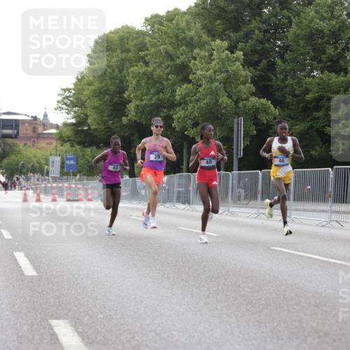 29.06.2025 - hella hamburg halbmarathon Jannik Wohlers http://msf.ph/oto/8153498 29.06.2025 09:34:38 Lombardsbrücke 29, 43, 46, 48 meine-sportfotos.de