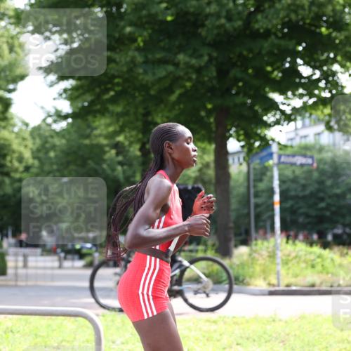 29.06.2025 - hella hamburg halbmarathon Yannick Fuchs http://msf.ph/oto/8153536 29.06.2025 10:06:10 20KM 43, 48 meine-sportfotos.de
