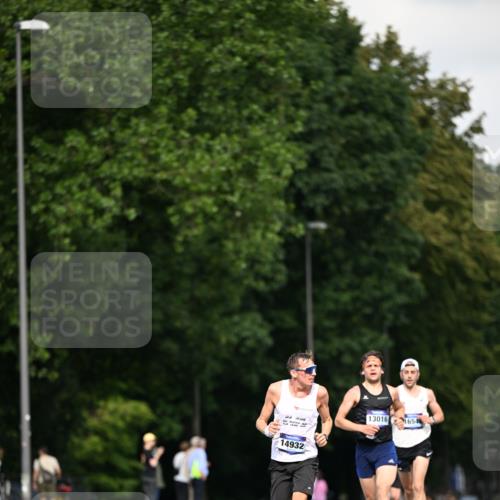 29.06.2025 - hella hamburg halbmarathon Dr. Thomas Lammeyer http://msf.ph/oto/8153566 29.06.2025 09:42:20 Kennedybrücke 4524, 6699, 11342 meine-sportfotos.de