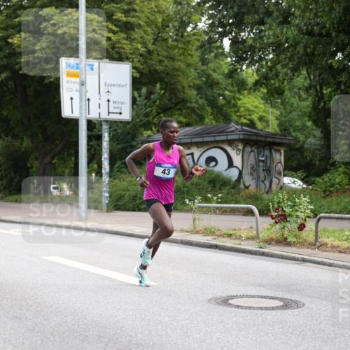 29.06.2025 - hella hamburg halbmarathon Yannick Fuchs http://msf.ph/oto/8153567 29.06.2025 10:06:37 20KM 43 meine-sportfotos.de