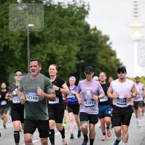 29.06.2025 - hella hamburg halbmarathon Dr. Thomas Lammeyer http://msf.ph/oto/8153611 29.06.2025 10:07:44 Kennedybrücke 1114, 1885, 2594, 2683, 2759, 3001, 4307, 4511, 4587, 5384, 5396, 5464, 5613, 6217, 6391, 6453, 7006, 7277, 7278, 7279, 7306, 7935, 8469, 8614, 9453, 9554, 10389, 11402 meine-sportfotos.de