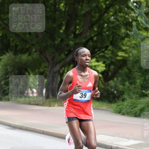 29.06.2025 - hella hamburg halbmarathon Yannick Fuchs http://msf.ph/oto/8153757 29.06.2025 10:08:07 20KM 28, 36, 39, 47 meine-sportfotos.de