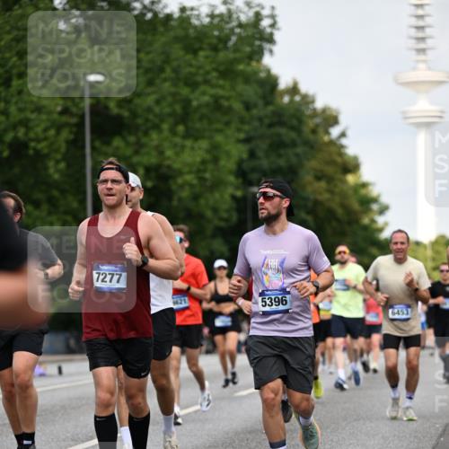 29.06.2025 - hella hamburg halbmarathon Dr. Thomas Lammeyer http://msf.ph/oto/8153759 29.06.2025 10:07:49 Kennedybrücke 1885, 2594, 2683, 2759, 4095, 4307, 4511, 4587, 5384, 5396, 5464, 5613, 6391, 6453, 7006, 7277, 7278, 7279, 7306, 7935, 8469, 8484, 8614, 9453, 9899, 10389, 11402 meine-sportfotos.de
