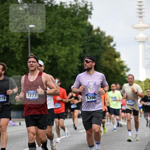 29.06.2025 - hella hamburg halbmarathon Dr. Thomas Lammeyer http://msf.ph/oto/8153766 29.06.2025 10:07:50 Kennedybrücke 1450, 1885, 2594, 2683, 2759, 4095, 4307, 4511, 4587, 5384, 5396, 5464, 5613, 6391, 6453, 7006, 7277, 7278, 7279, 7306, 7935, 8422, 8423, 8469, 8484, 9453, 9899, 10389, 11402 meine-sportfotos.de